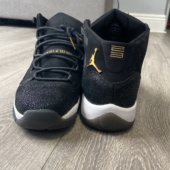 Air Jordan 11 retro premium GS heairess